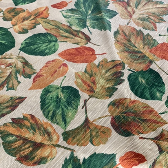 Vintage round FALL tablecloth - Picture 2 of 8